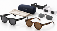 Gafas de sol con logotipo AlfaVision, estuche y funda personalizados, clip solar y gafas de cartón.